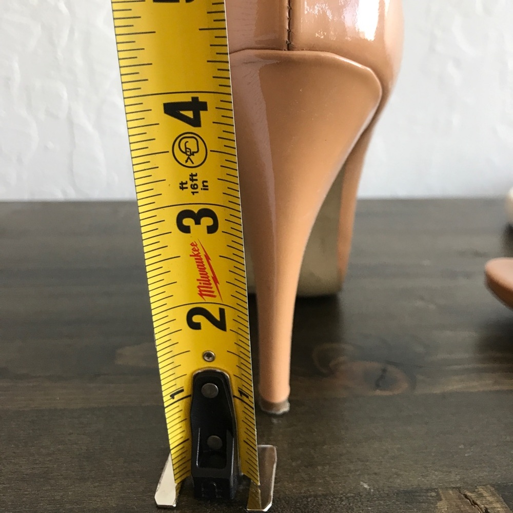 Joan & David Nude Pumps - Picture 8 of 8